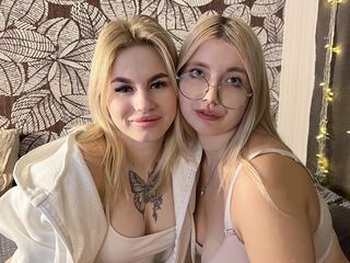 AmityAndBecky Live Webcam Show