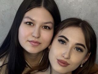 AnnisAndNorma Live Webcam Show