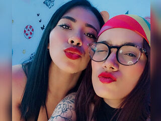 AriYaum Live Webcam Show