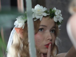 EmilyWaldstein Live Webcam Show