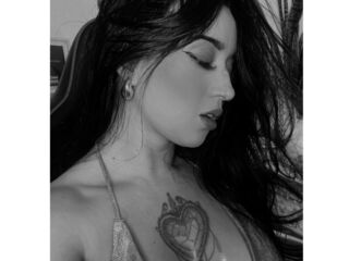 EmmyEvaans Live Webcam Show