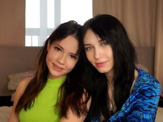 FloraAndLorna Live Webcam Show
