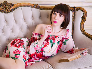 IrenLarasani Live Webcam Show