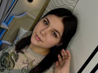 LizzieWild Live Webcam Show