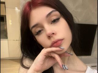 LoraBrow Live Webcam Show