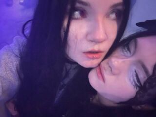 LuluAndAlis Live Webcam Show