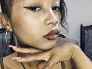 MacuttyMiria Live Webcam Show