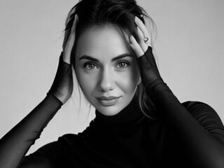 MaiaSin Live Webcam Show
