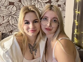 MaydaAndEaster Live Webcam Show