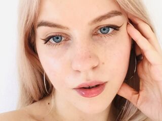NikaCherie Live Webcam Show