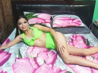 PrincessLealyn Live Webcam Show