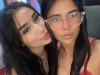 SaraAndLeyla Live Webcam Show